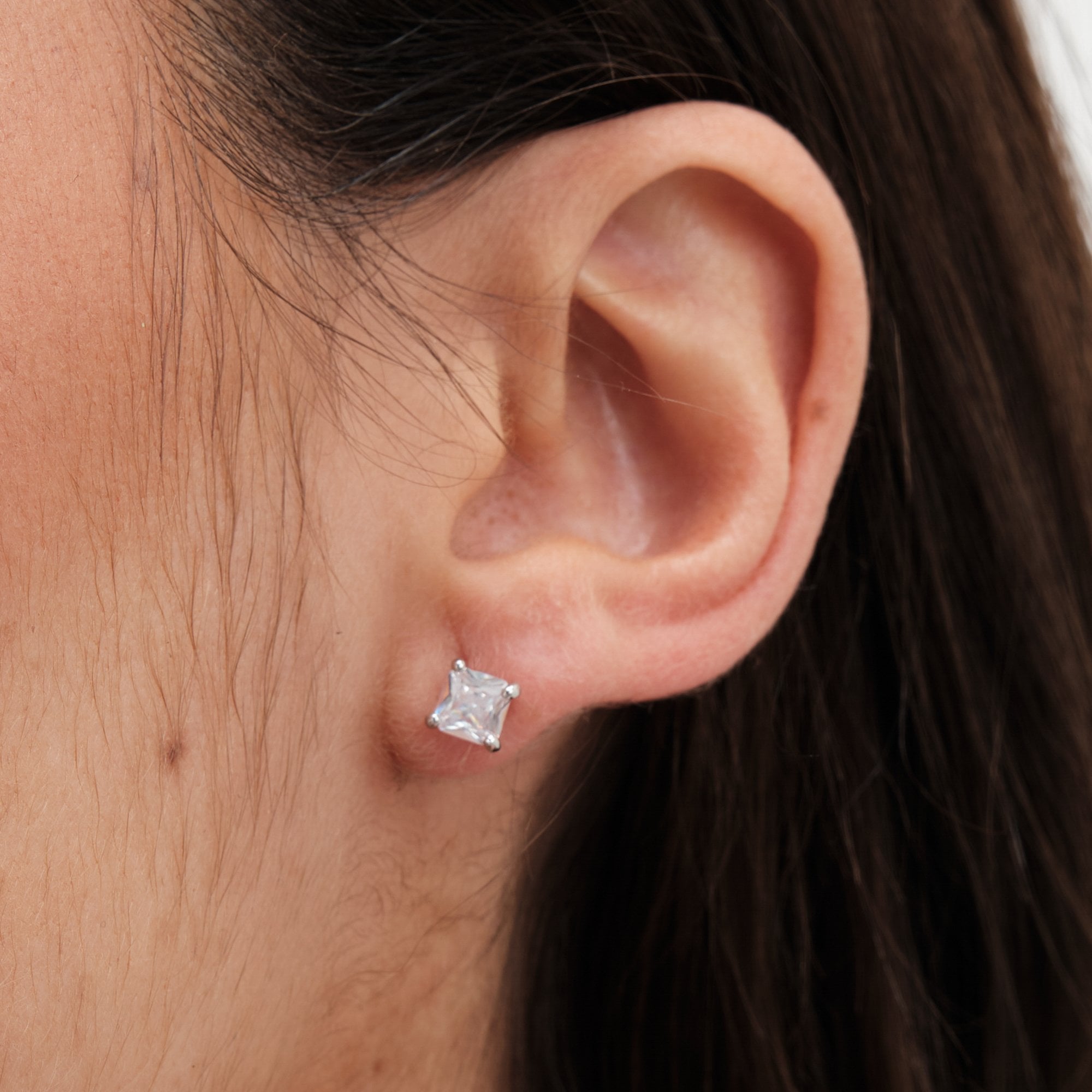 Cubic Stud 4 pin - Silver