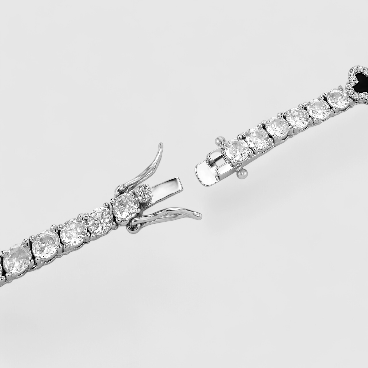 Iced Clover Chain 4mm - Silver