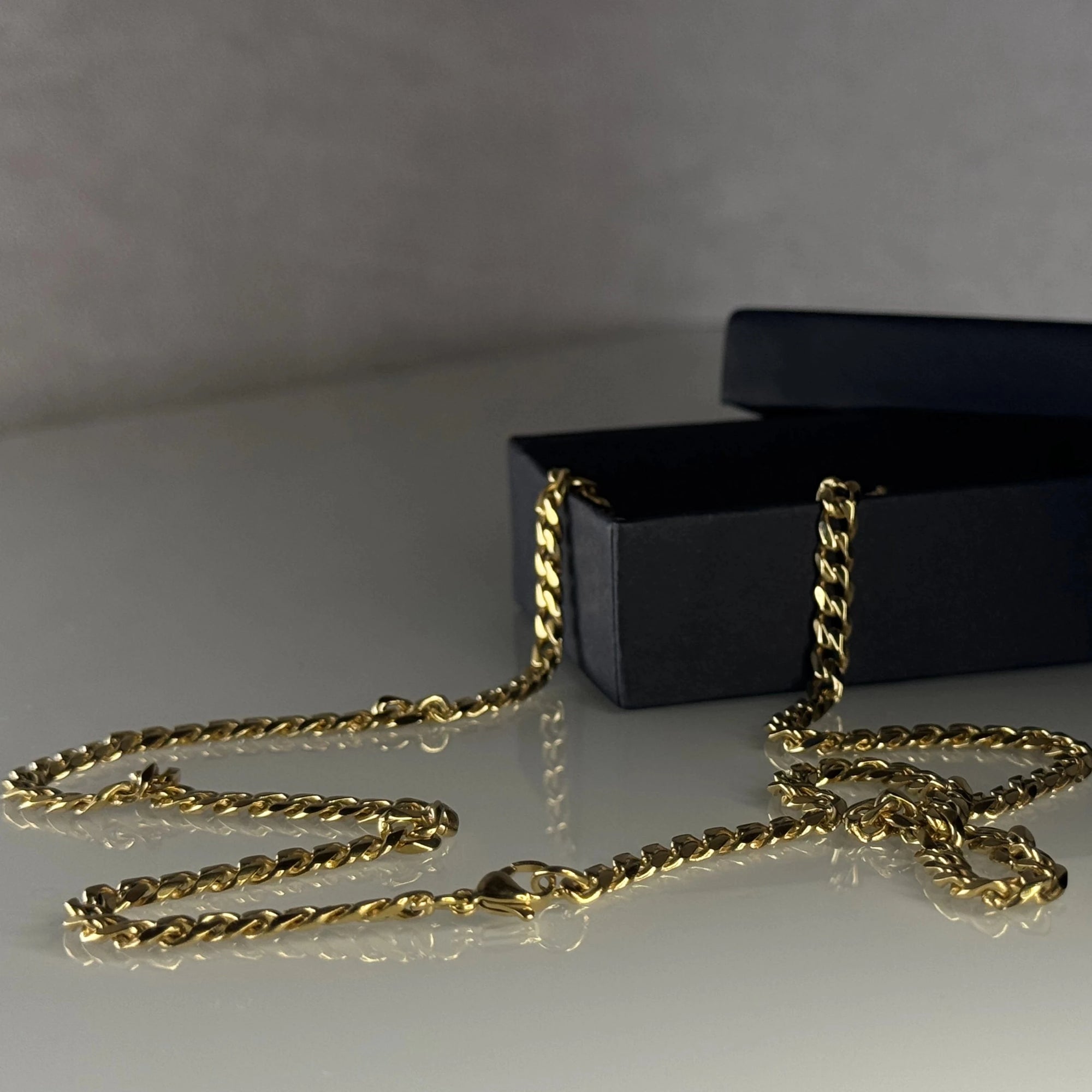 Cuban Chain - Gold